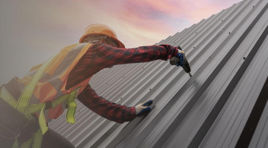 Expert Emergency Roof Repairs services in Britt, MN